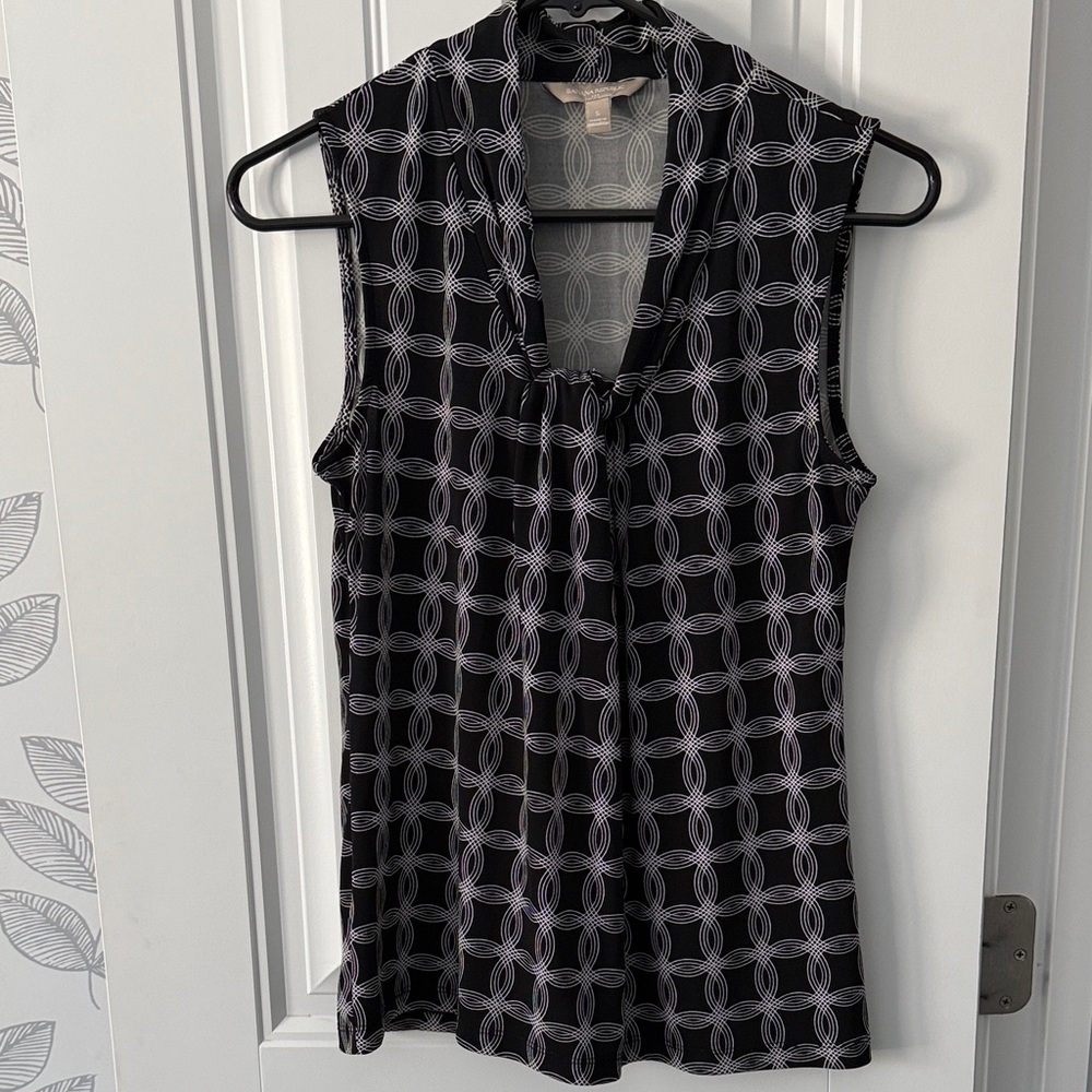 Banana Republic Black and White Geometric Blouse